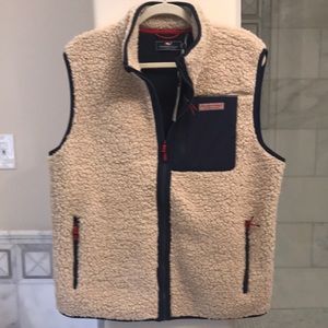 Men’s NWT Vineyard Vines vest